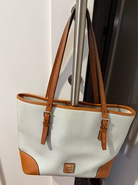 Dooney & Bourke tote bag